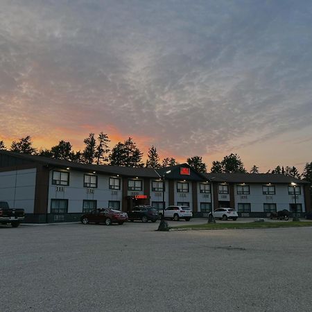 Hwy 17 Hotel Wawa Bagian luar foto