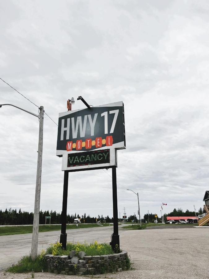 Hwy 17 Hotel Wawa Bagian luar foto